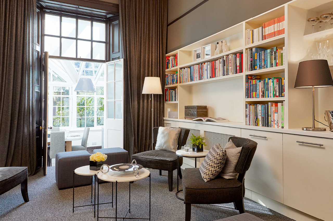 The Library Bar at 94DR