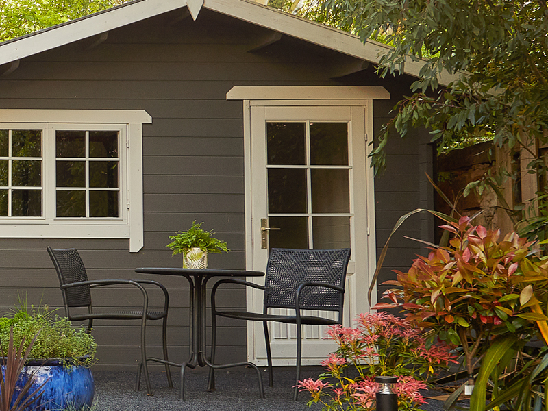 The self-contained Summerhouse at the rear of 94DR’s garden
